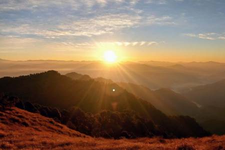 trekking-360-view-himalayas